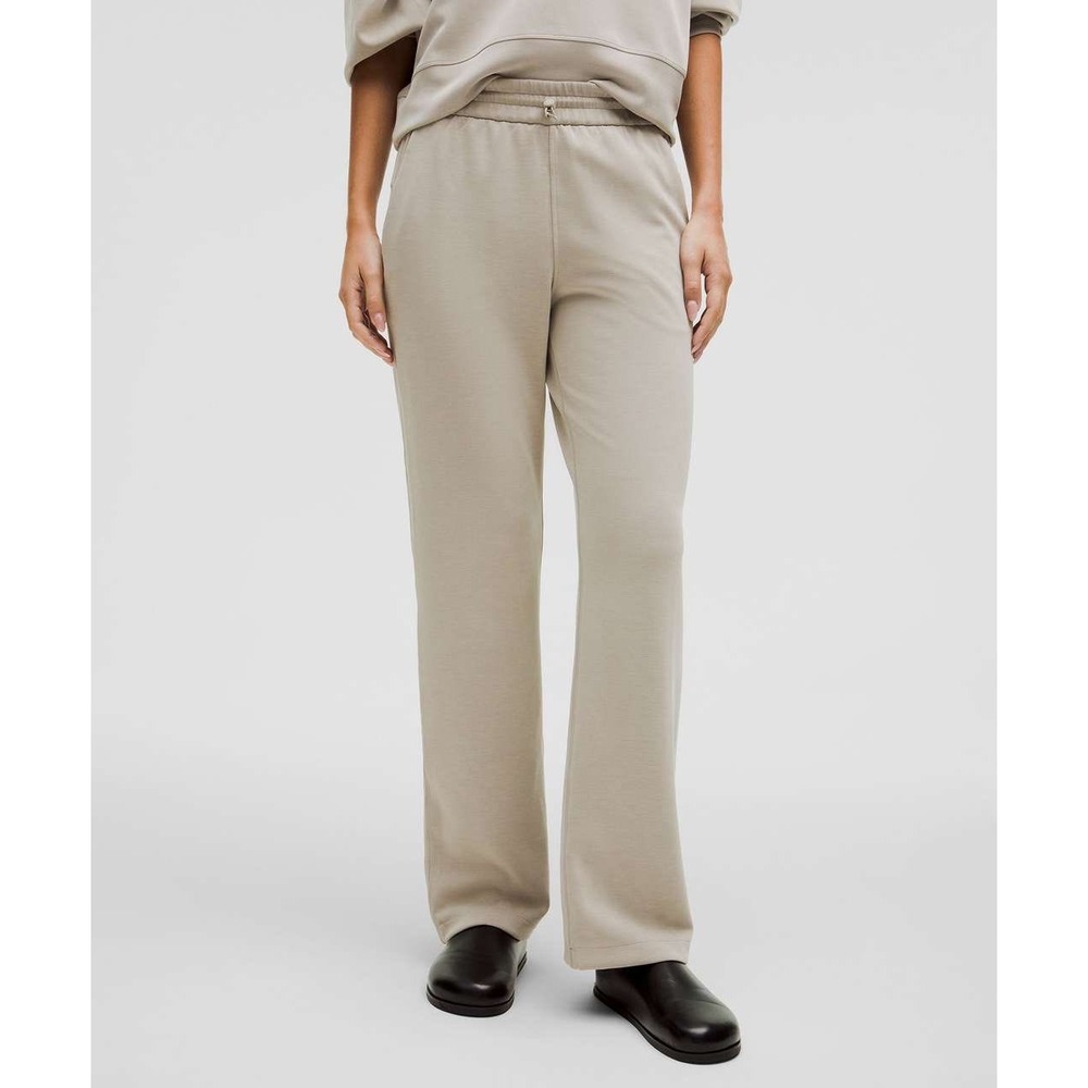 Lululemon Softstreme High Rise Relaxed Straight Leg Pant Beige Tan READ Womens 4